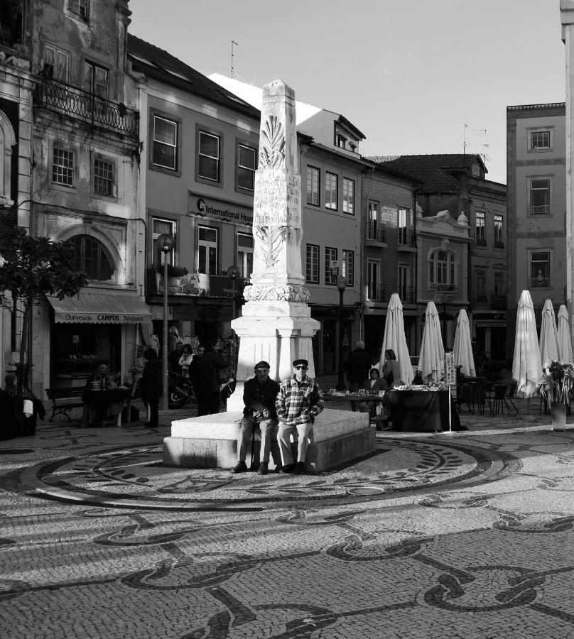 Ferienwohnung Downtown Shelter - Casa Da Praca Aveiro Exterior foto